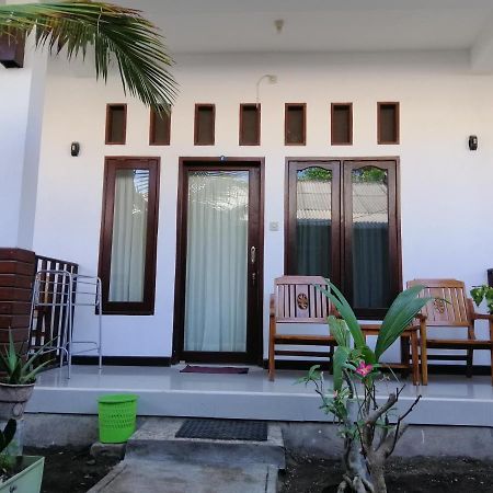 Vacation Inn Gili Gili Trawangan Esterno foto